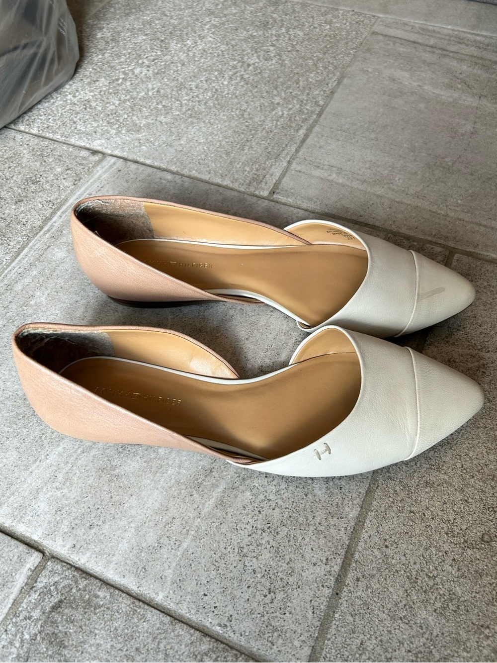 Tommy Hilfiger Two-Tone Pointed D'Orsay Flats — White & Tan